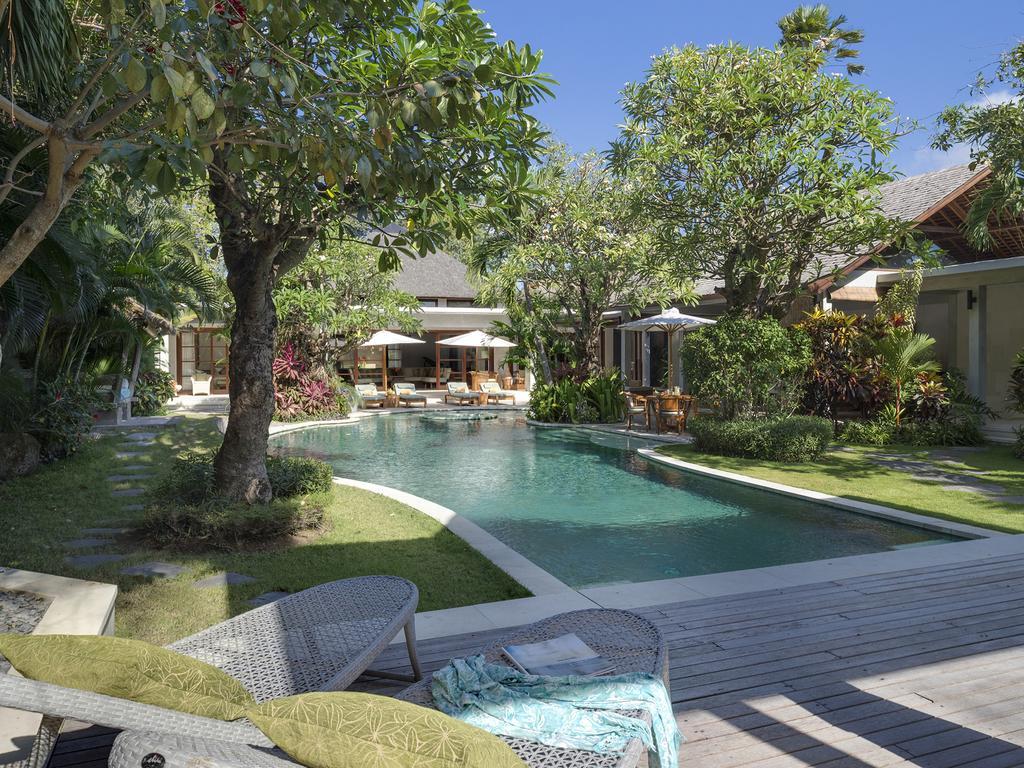 Lataliana Villas Seminyak Rum bild
