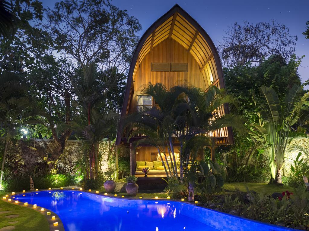 Lataliana Villas Seminyak Rum bild
